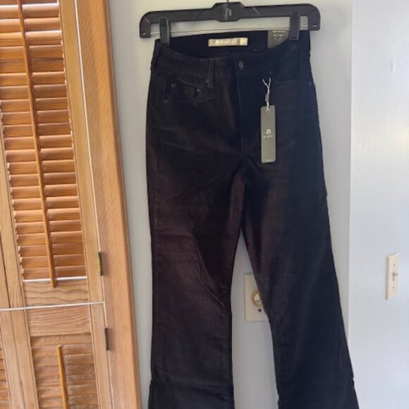 NWT! Tractr High-Rise Black Corduroy FLARE Jeans - Size 0/25 - Picture 1 of 11